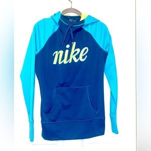 Nike hoodie M